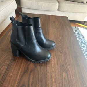 Black Ankle Boots for Women